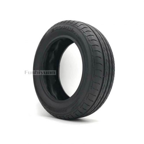 Rubber racing tire